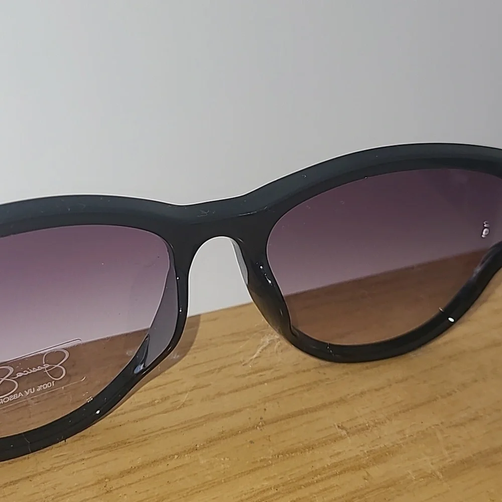 Jessica Simpson Black Sunglasses